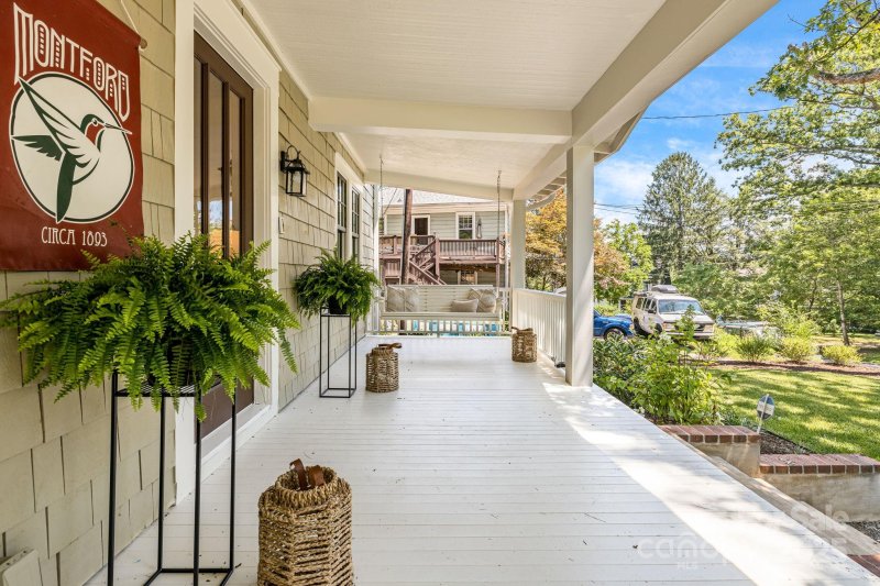 Property image 4 at 7 Rosewood Avenue, Asheville, NC 28801