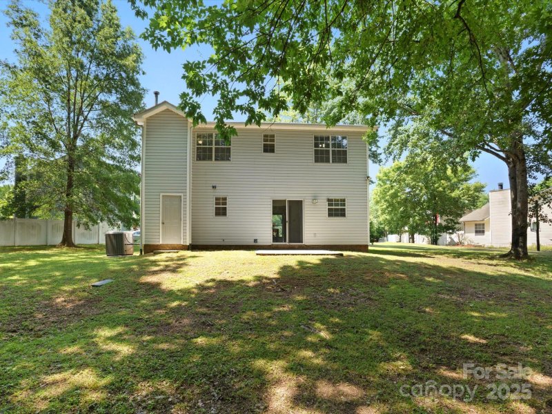Property image 5 at 8030 Glencannon Drive, Charlotte, NC 28227