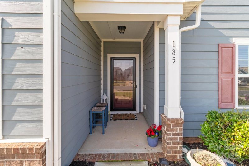 Property image 3 at 185 Willow Valley Drive, Mooresville, NC 28115