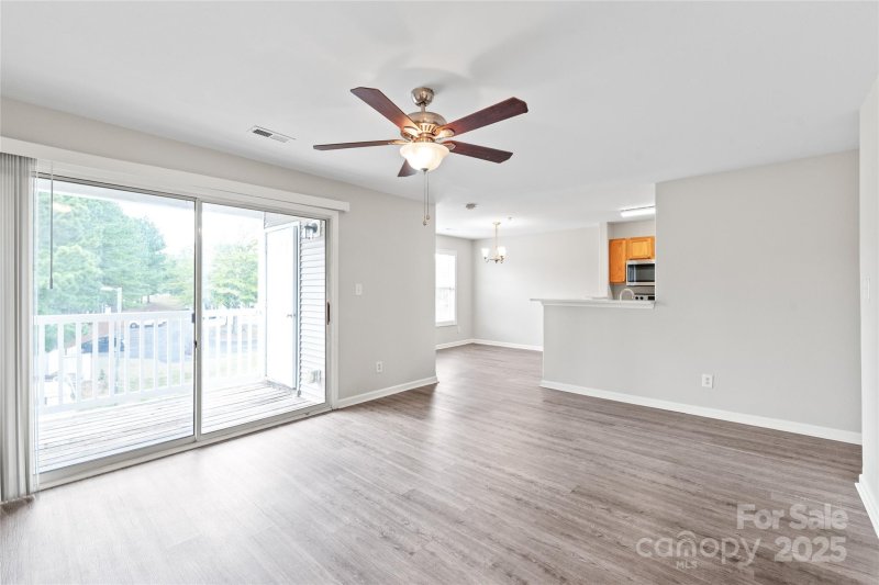 Property image 3 at 1104 Plaza Walk Drive, Charlotte, NC 28215