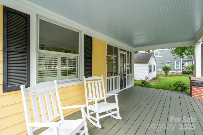 Property image 4 of 660 Ideal Way in Dilworth, Charlotte, NC 28203