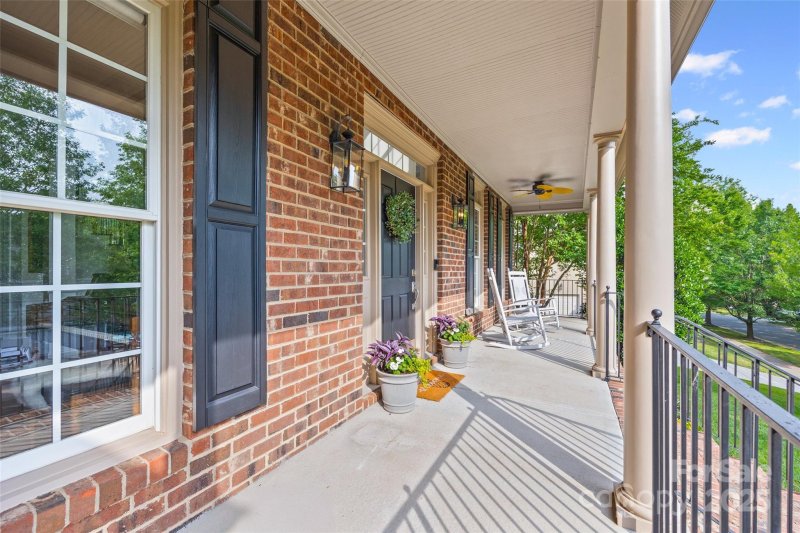 Property image 2 at 927 Cove Point Lane, Tega Cay, SC 29708