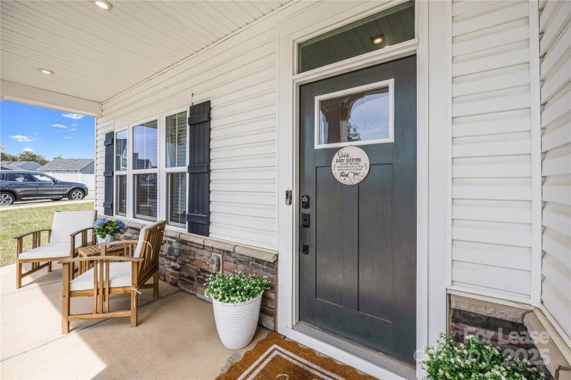 Property image 2 at 1636 Tundra Lane, Denver, NC 28037