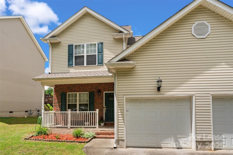 126 Ridge Bluff Road