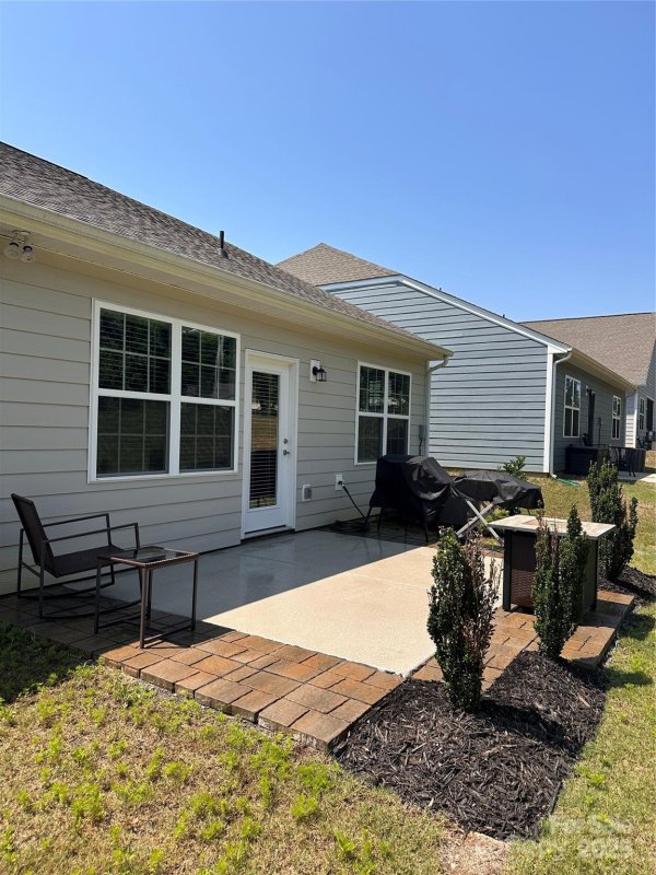 Property image 2 at 110 White Apple Way, Statesville, NC 28625