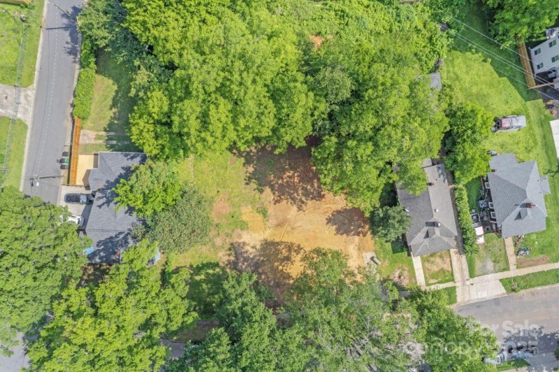 Property image 4 at 2413 Booker Avenue, Charlotte, NC 28216