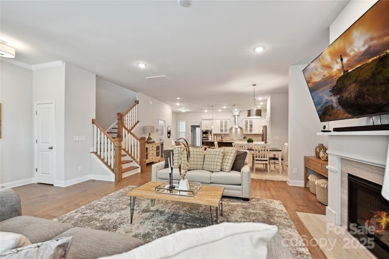 Property image 4 of 10022 Wayfair Meadow Court in Southridge, Charlotte, NC 28277