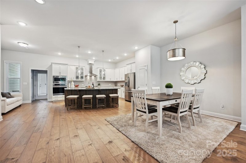 Property image 5 of 10022 Wayfair Meadow Court in Southridge, Charlotte, NC 28277