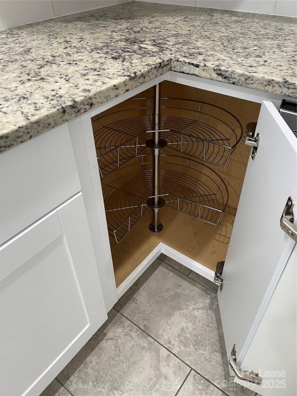 Property image 4 at 5132 Unaka Avenue, Charlotte, NC 28205