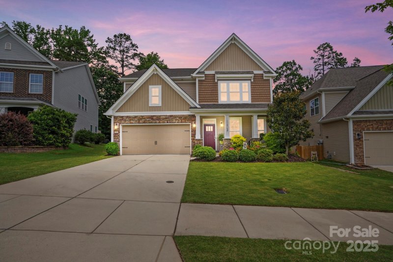 11070 River Oaks Drive