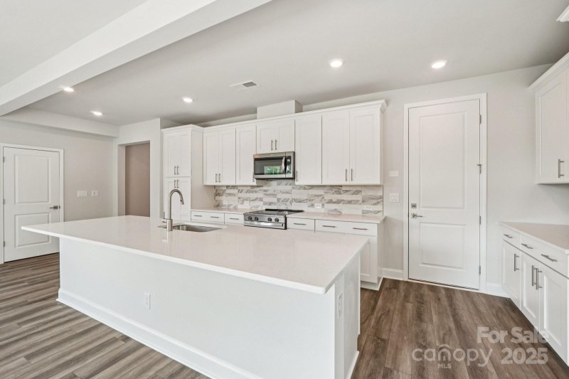 Property image 4 at 720 Flare Drive, Tega Cay, SC 29708
