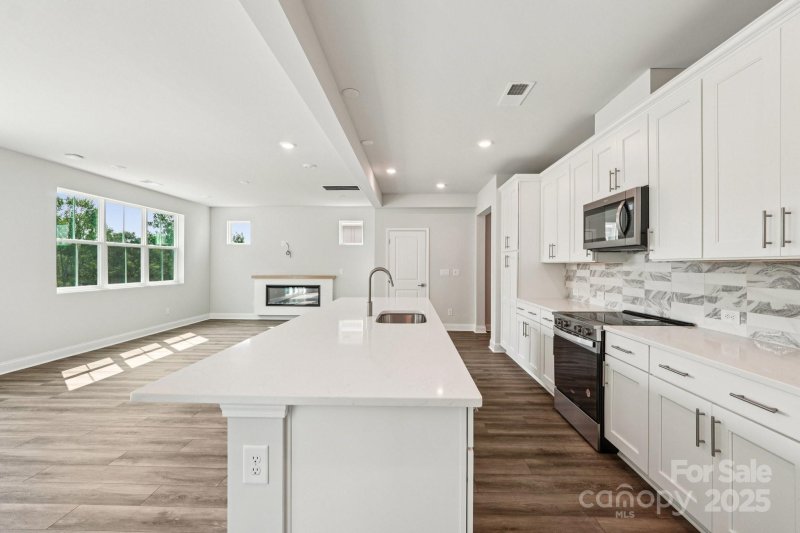 Property image 5 at 720 Flare Drive, Tega Cay, SC 29708