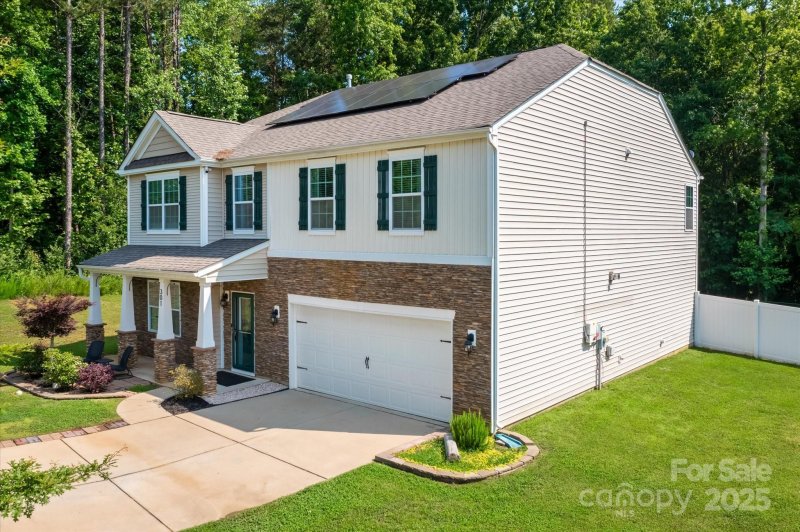 Property image 3 at 301 Wheat Field Drive, Mount Holly, NC 28120