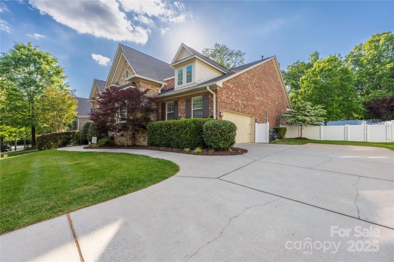 Property image 3 at 15024 Old Vermillion Drive, Huntersville, NC 28078