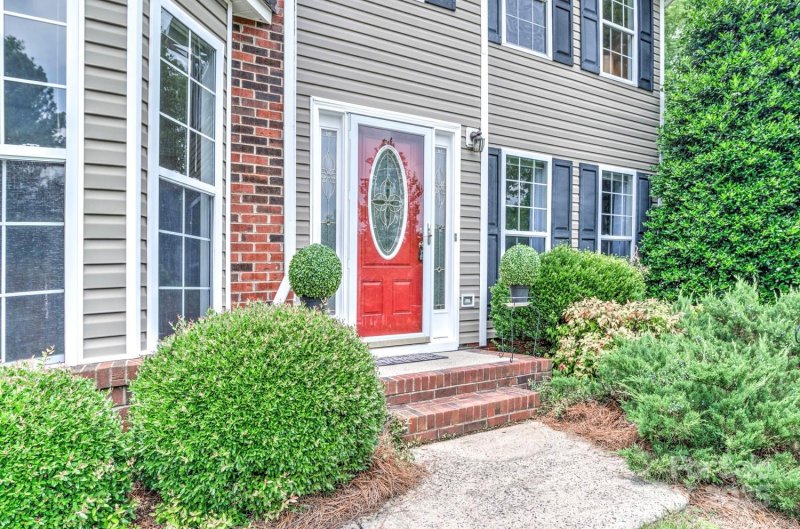 Property image 2 at 1633 Kiawah Court, Gastonia, NC 28056