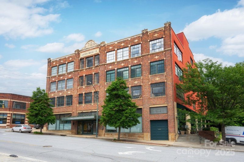 Property image 2 at 100 Coxe Avenue, Asheville, NC 28801