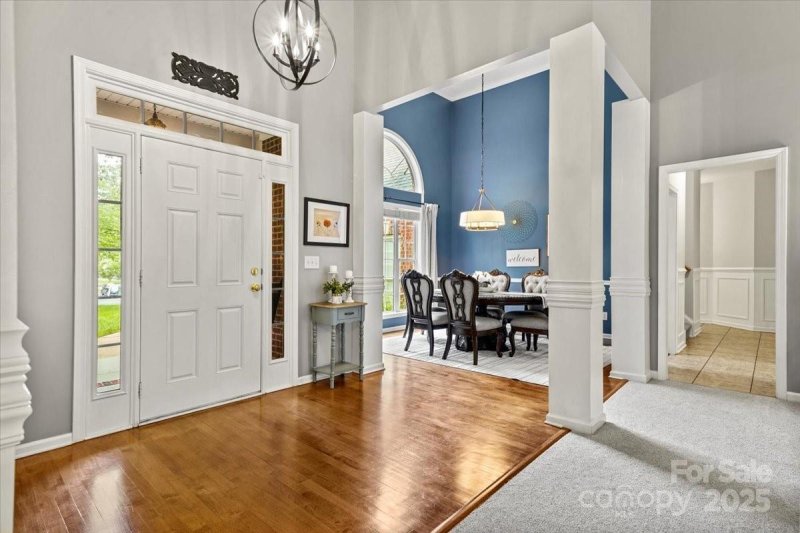 Property image 5 of 10501 Olde Irongate Lane in Ellington Farm, Mint Hill, NC 28227