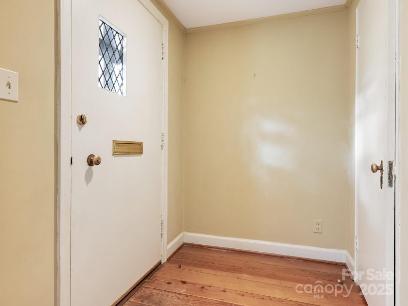 Property image 5 at 1950 Overhill Road, Charlotte, NC 28211