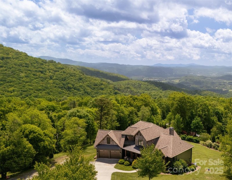 Property image 2 at 77 Summer Breeze Drive, Hendersonville, NC 28792