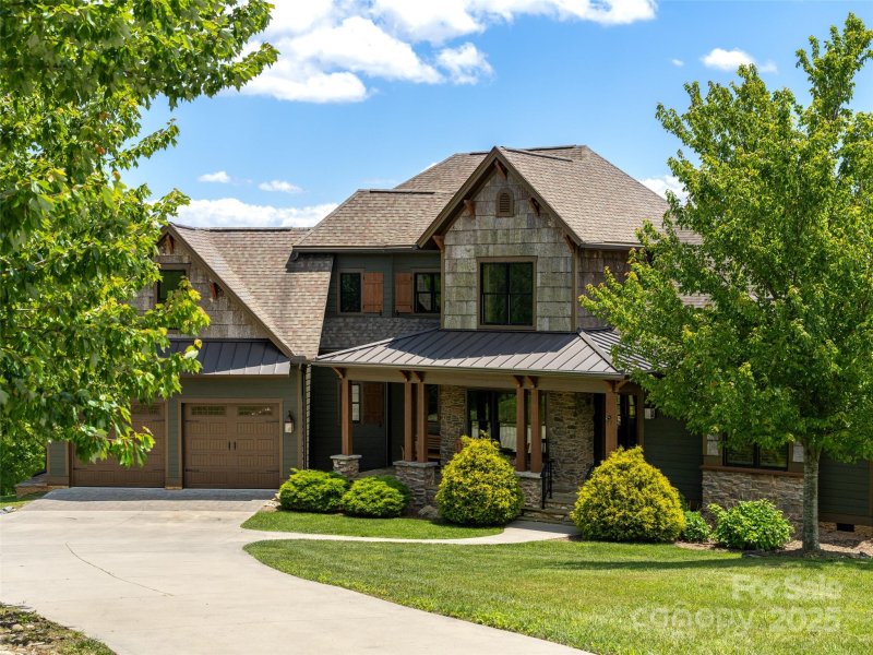 Property image 4 at 77 Summer Breeze Drive, Hendersonville, NC 28792