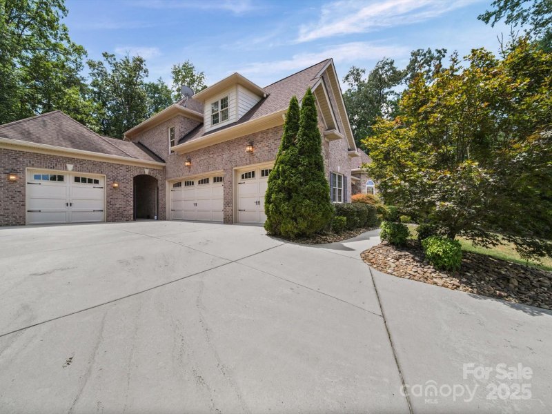 Property image 4 at 3925 Hounslow Lane, Harrisburg, NC 28075