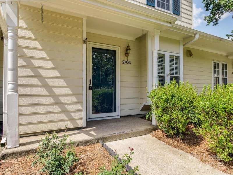 Property image 3 at 2704 New Hamlin Way, Charlotte, NC 28210