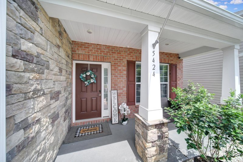 Property image 2 at 5424 Tilley Manor Drive, Matthews, NC 28105