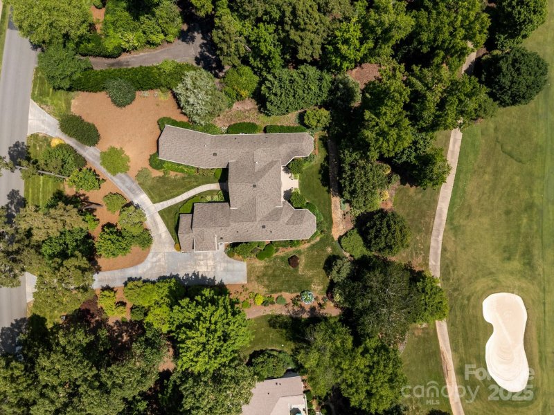 Property image 5 of 1629 Southpoint Lane in Uwharrie Point, New London, NC 28127