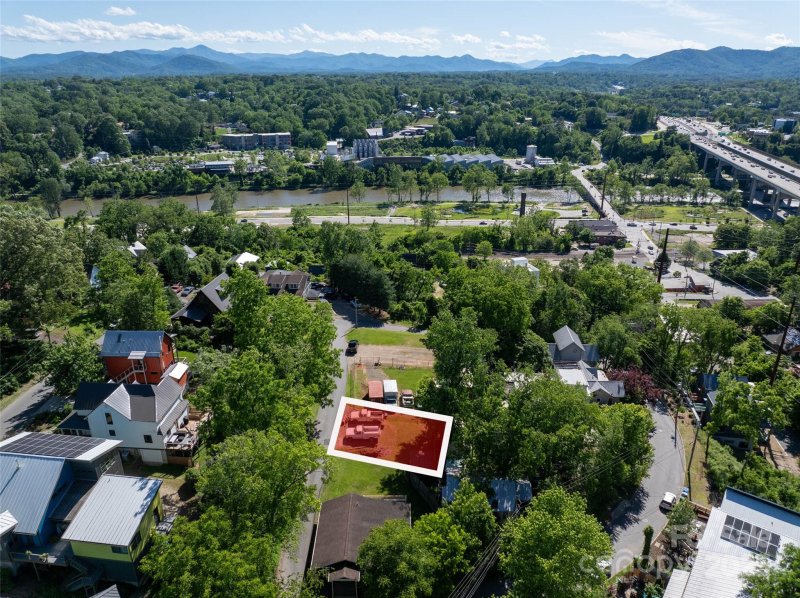 Property image 2 of 99999 Park Place in Chicken Hill, Asheville, NC 28801