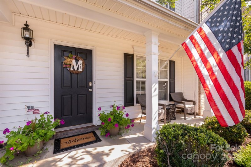 Property image 3 at 4939 Sunburst Lane, Charlotte, NC 28213