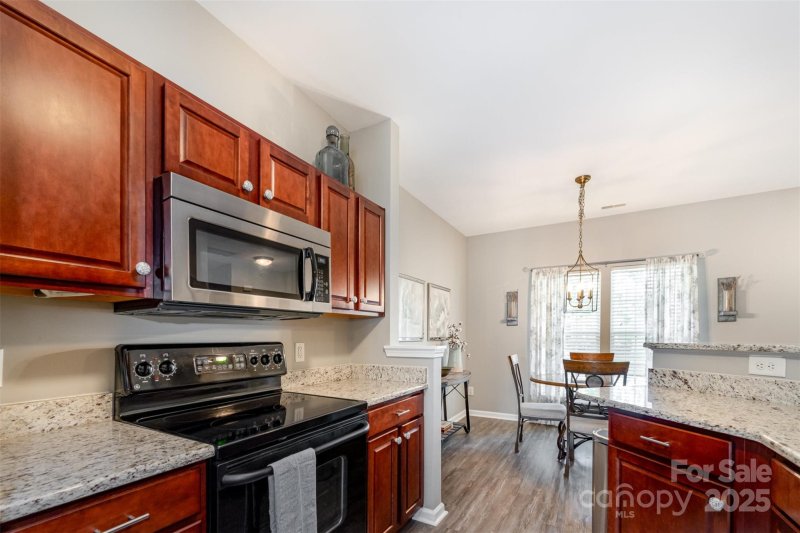 Property image 4 at 4939 Sunburst Lane, Charlotte, NC 28213