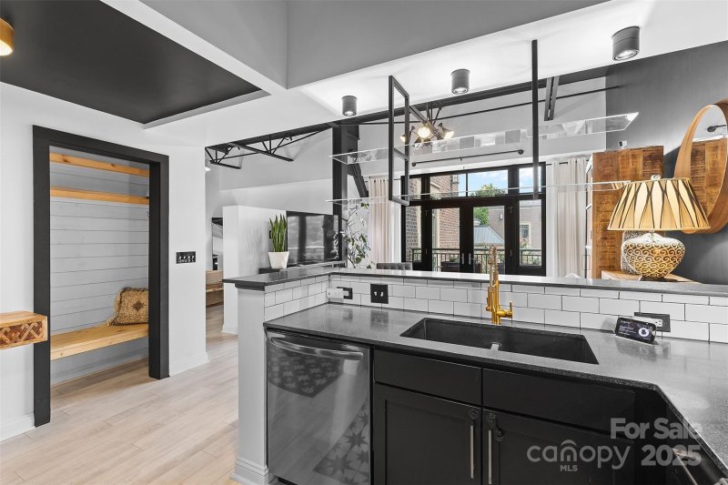 Property image 5 at 720 Governor Morrison Street, Charlotte, NC 28211