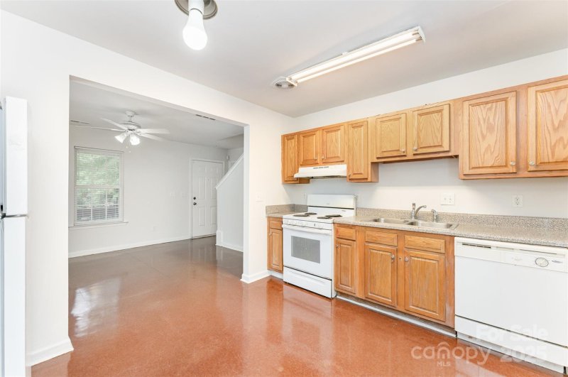 Property image 5 at 3241 Reid Avenue, Charlotte, NC 28208