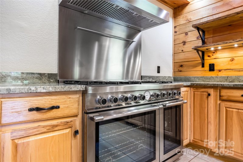 Property image 5 of 447 Hidden Lake Parkway in Hidden Lake, Nebo, NC 28761