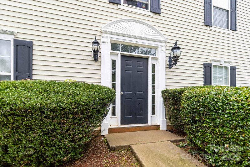 Property image 3 at 1108 Plaza Walk Drive, Charlotte, NC 28215