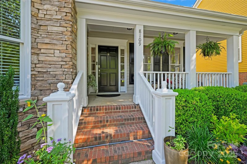 Property image 2 at 8109 Hawk Crest Court, Charlotte, NC 28270