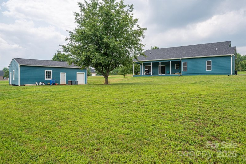 Property image 5 of 3103 Richview Drive in Evondale, Crouse, NC 28033