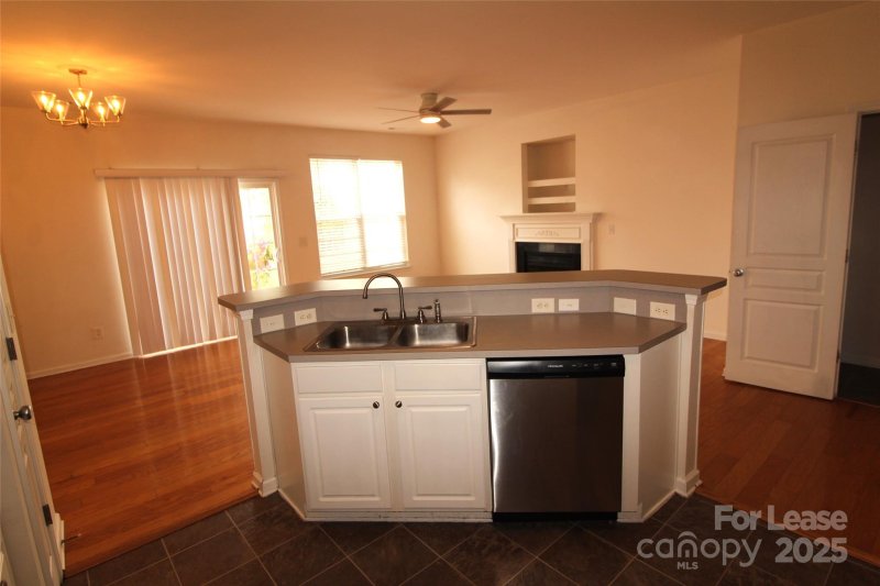 Property image 5 at 822 Gentlewinds Court, Fort Mill, SC 29708
