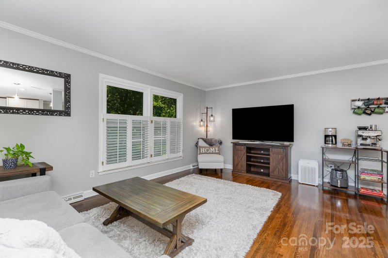 Property image 4 at 4200 Tyndale Avenue, Charlotte, NC 28210