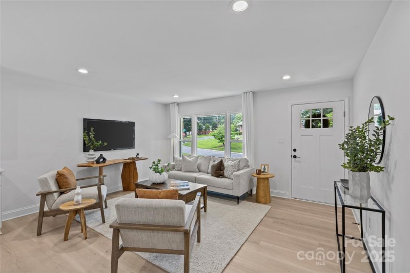 Property image 4 at 7219 Brynhurst Drive, Charlotte, NC 28210