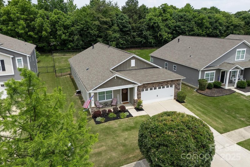 Property image 3 at 7328 Strawberry Fields Lane, Charlotte, NC 28278