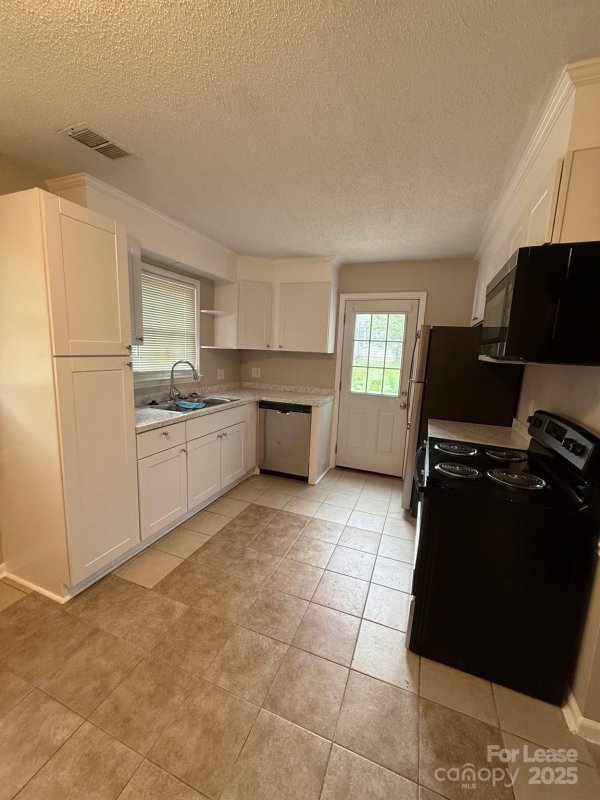 Property image 3 at 9413 Split Rail Lane, Charlotte, NC 28227