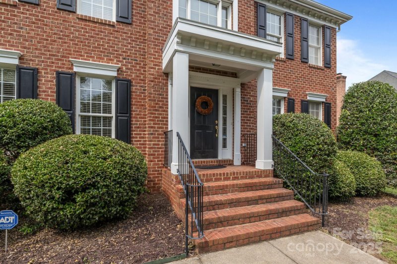Property image 3 of 9717 Waterton Court in The Hamptons, Huntersville, NC 28078