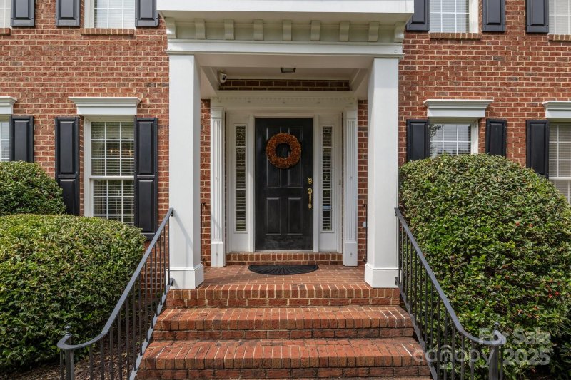 Property image 4 of 9717 Waterton Court in The Hamptons, Huntersville, NC 28078