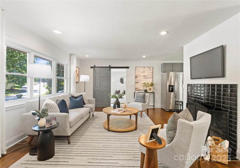 Property image 5 at 1027 Dresden Drive, Charlotte, NC 28205