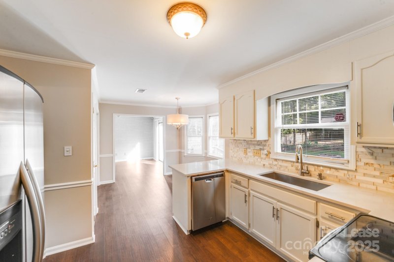 Property image 3 at 2000 Mill House Lane, Matthews, NC 28104