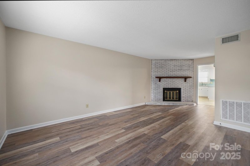 Property image 3 at 1330 5th Street, Hickory, NC 28601