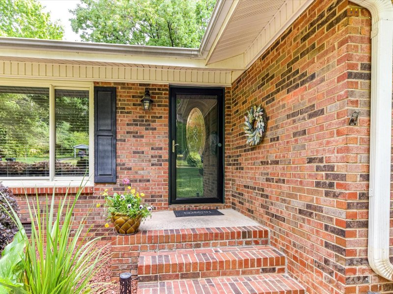 Property image 5 at 13617 Lake Bluff Drive, Matthews, NC 28105