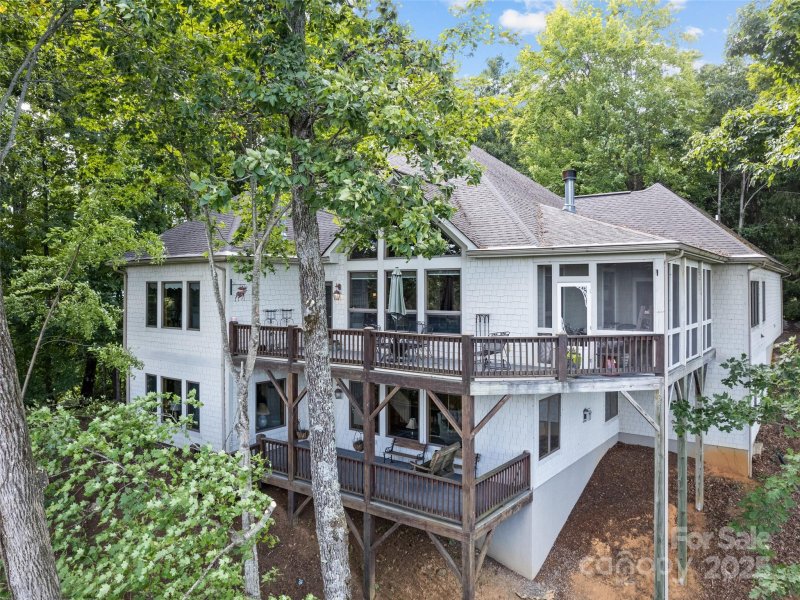 Property image 2 of 102 Coyote Ridge in Maggie Valley Country Club Est, Maggie Valley, NC 28751