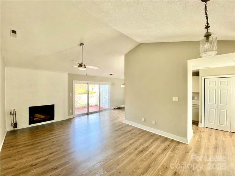 Property image 2 at 9213 Kings Canyon Drive, Charlotte, NC 28210